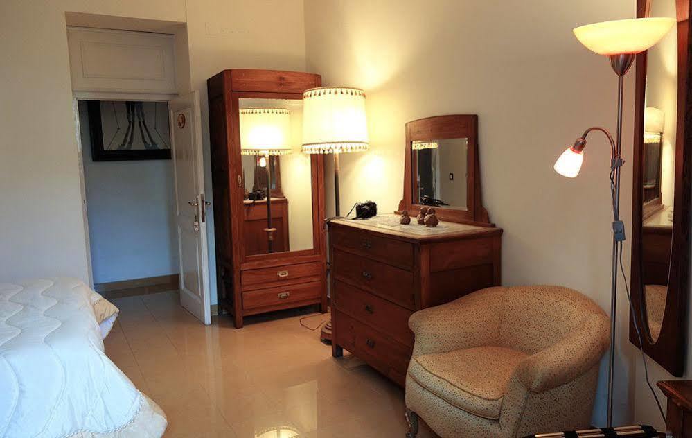 Hotel Roma สกันโน ภายนอก รูปภาพ